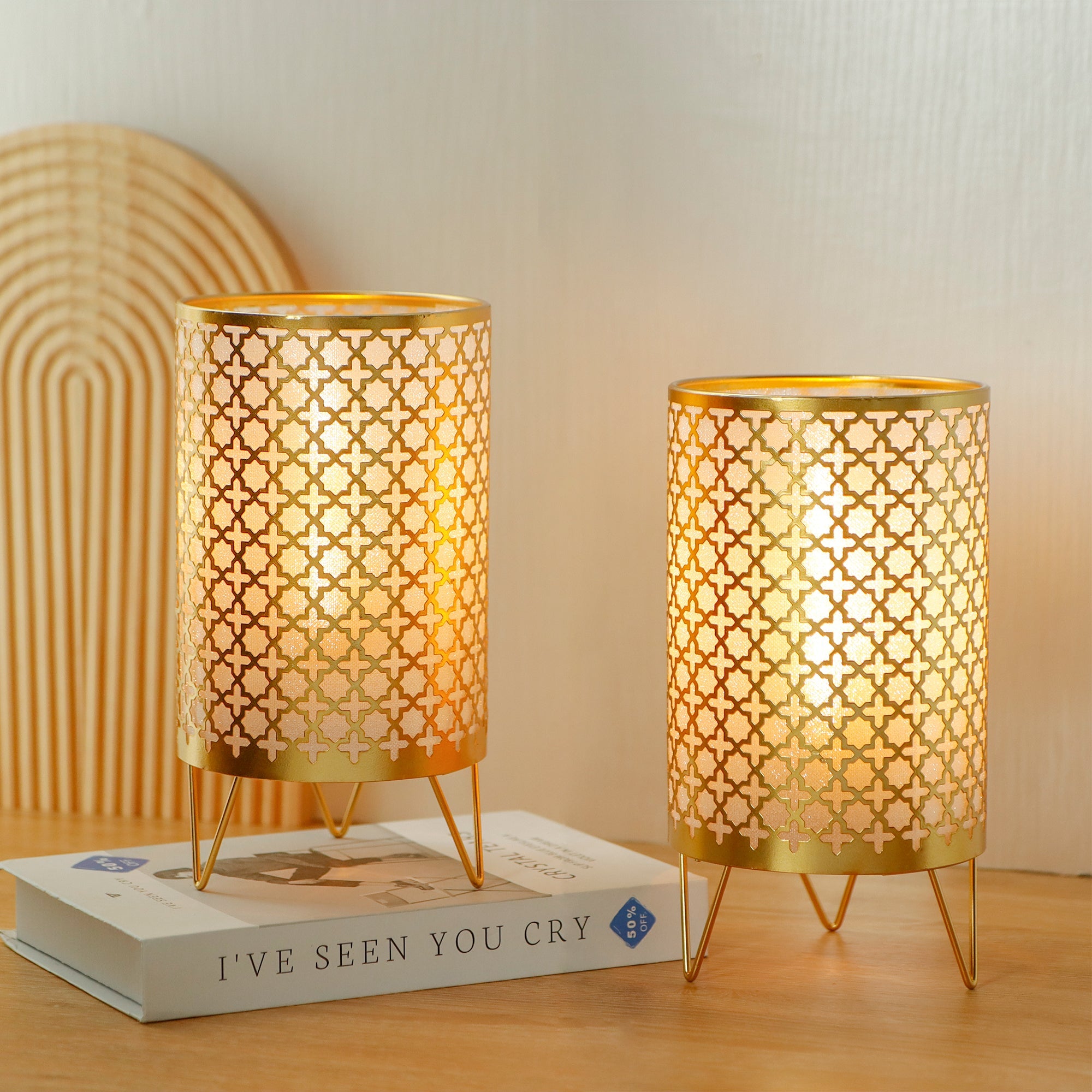 TRIROCKS Set of 2 Battery Operated Lamp 9'' High Cordless Table Lamp Battery Powered Lanterns with 6H Timer for Home Living Room Weddings Parties Patio Events Outdoors Indoors Shelf(Gold)-2