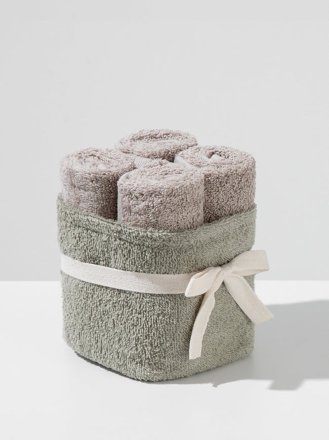 Cotton towel set in a basket – (4 pcs, 30 x 50 cm)-0