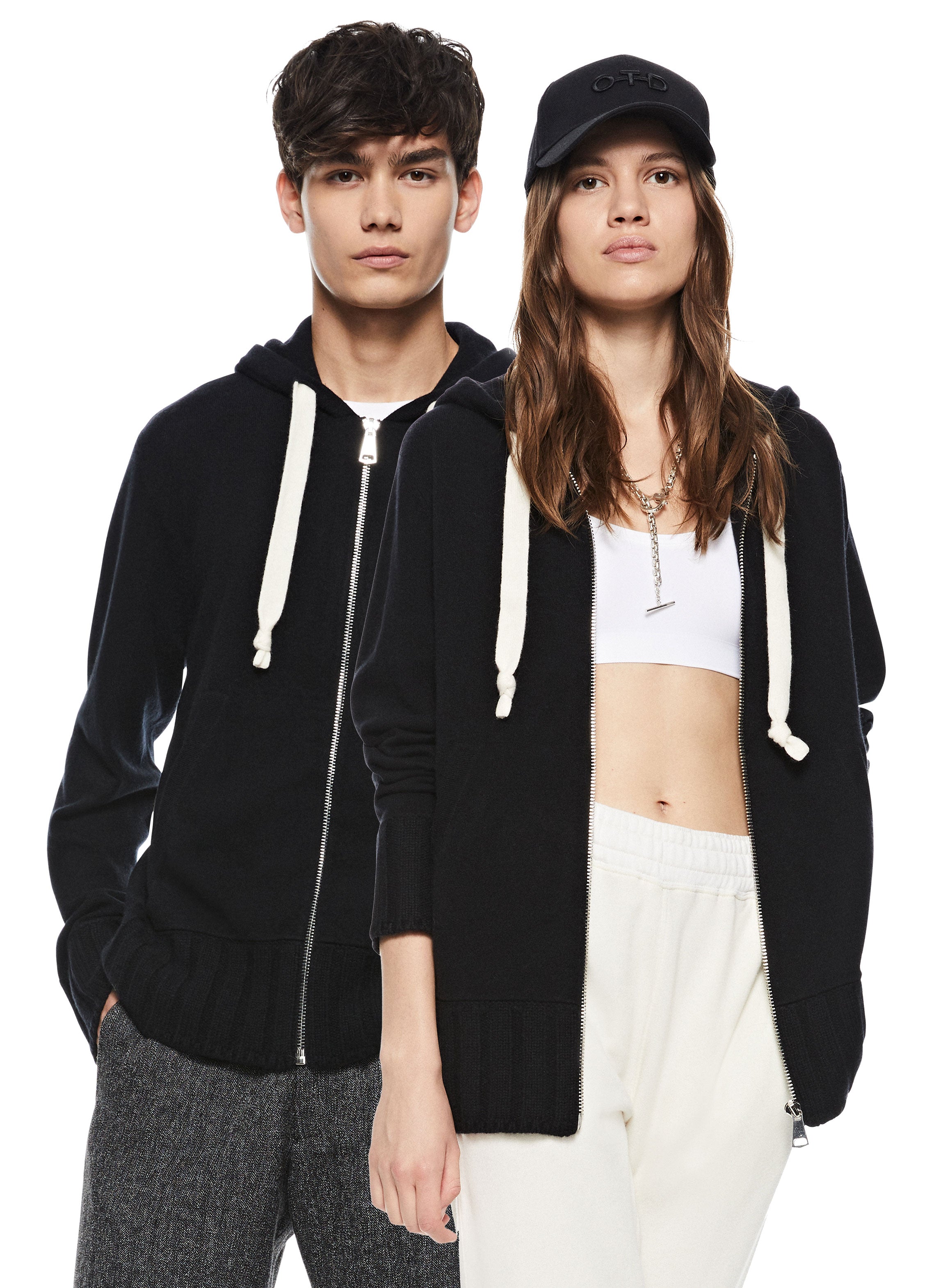 Cashmere-Blend Zipped Hoodie (Black)-3