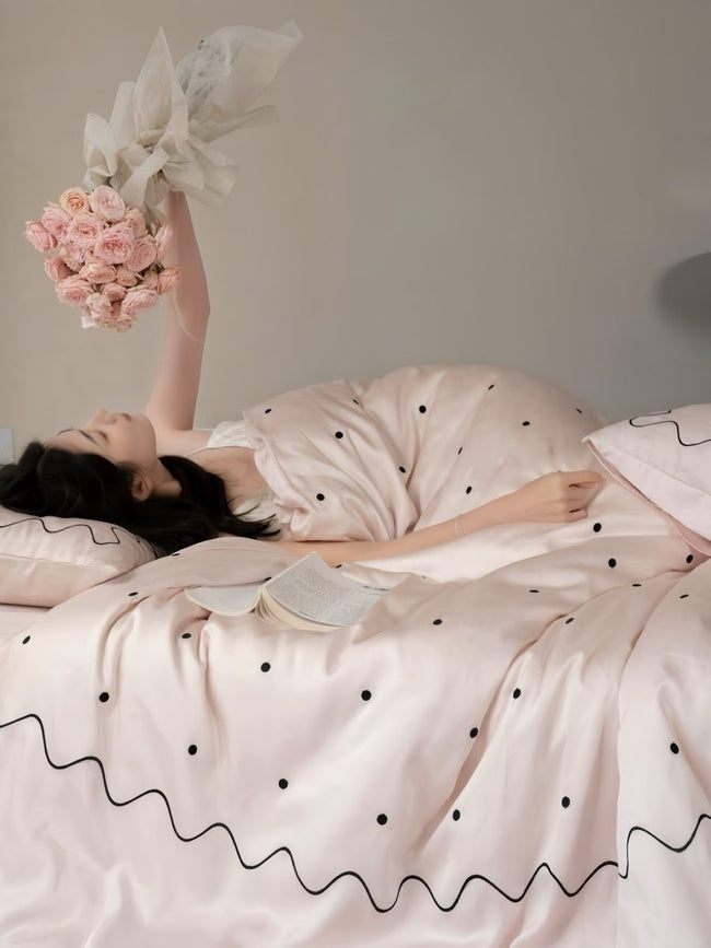 Elegant Retro Polka Dot Silky Tencel Lyocell Queen Size Duvet Cover Set