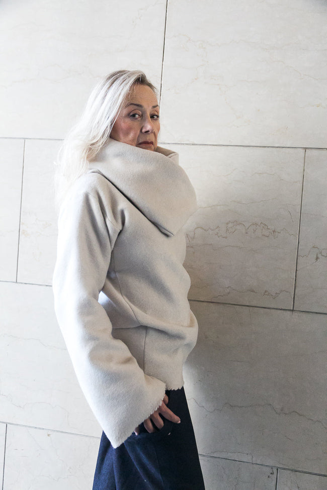 Black or white recycled wool scarf-5